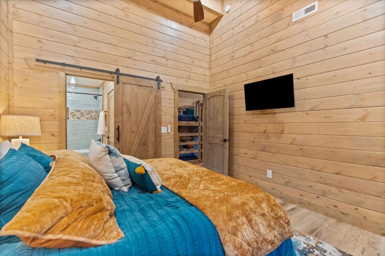 Willa Mins To Gburg Sleeps 8 Hot Tub Arcade Area Pool Gatlinburg Zewnętrze zdjęcie