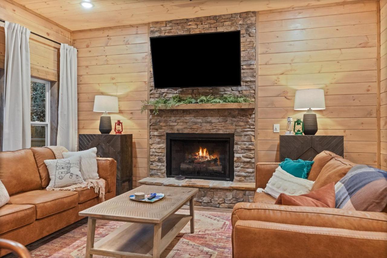 Willa Mins To Gburg Sleeps 8 Hot Tub Arcade Area Pool Gatlinburg Zewnętrze zdjęcie